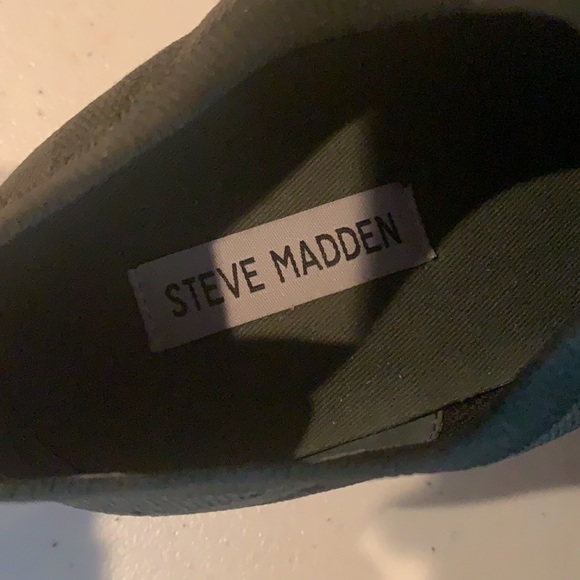 Steve Madden Sneakers - Picture 3 of 4
